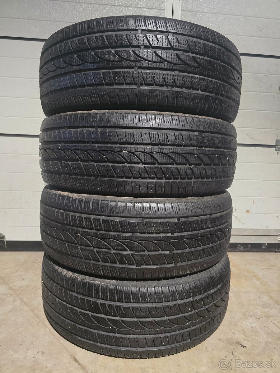 Zimné Pneu Aplus 235/55 R19