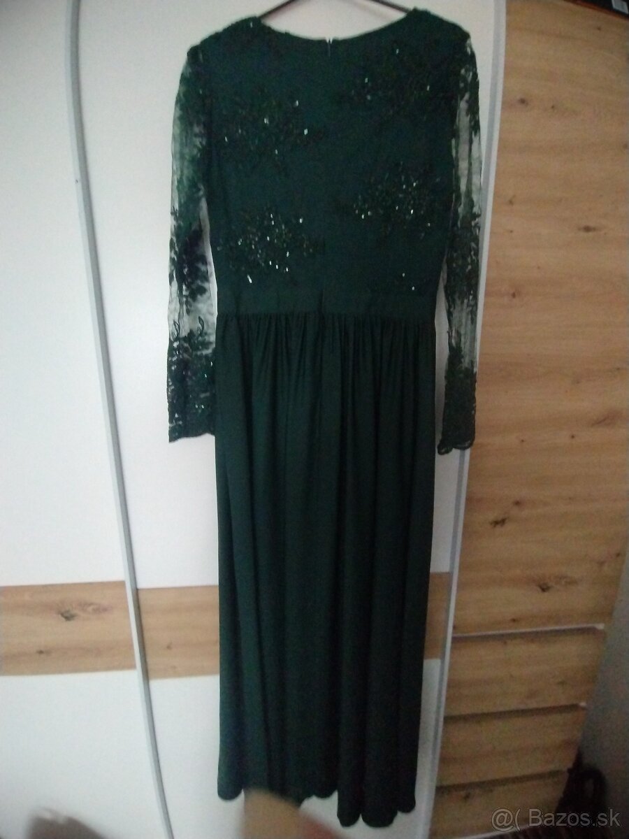 Spoločenské šaty