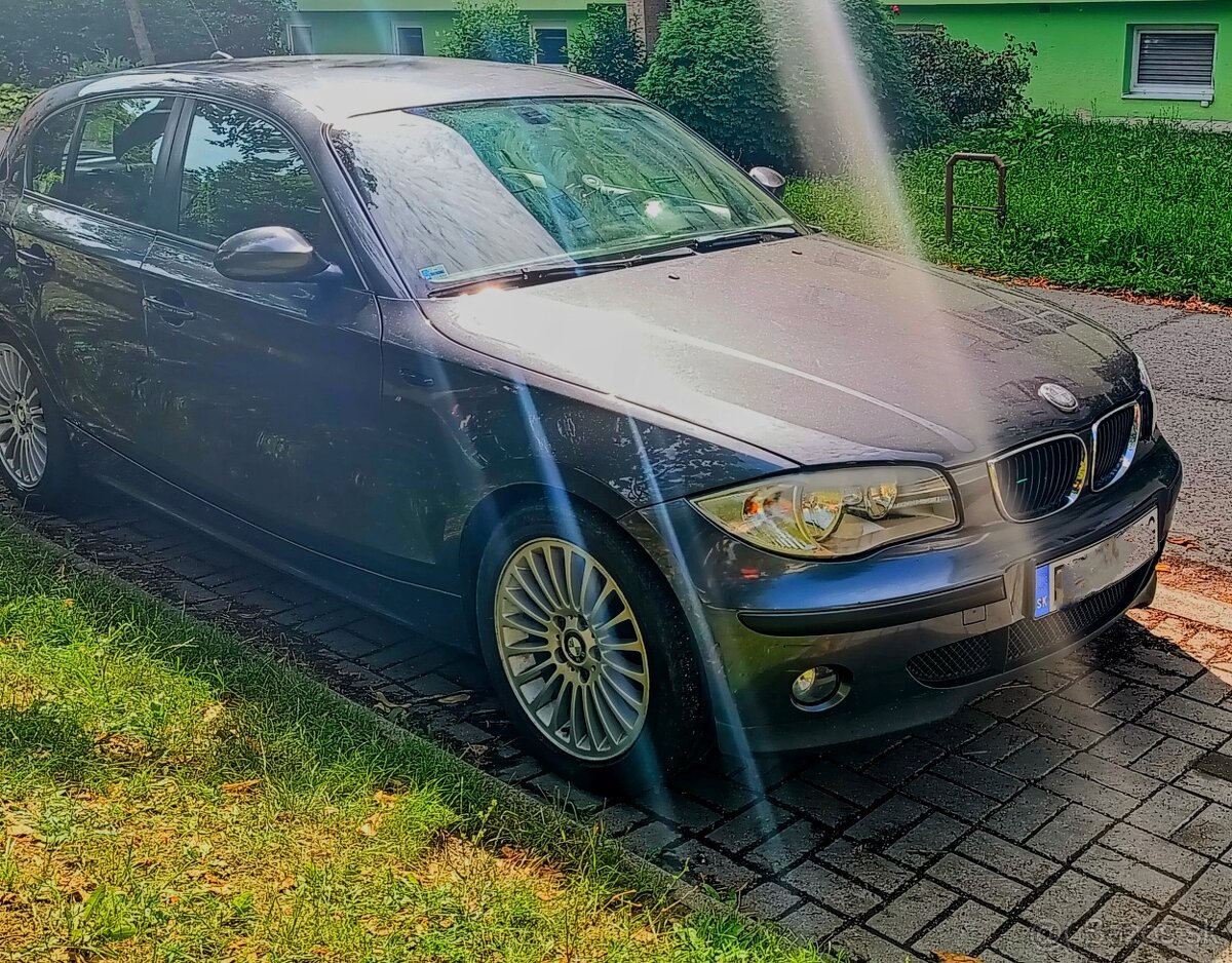 BMW 116i (E87)