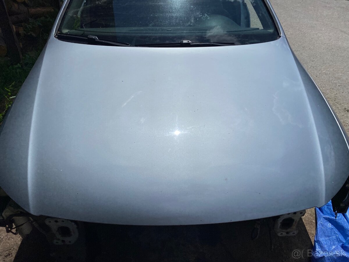 Kapota Volkswagen Passat B6 LB5M