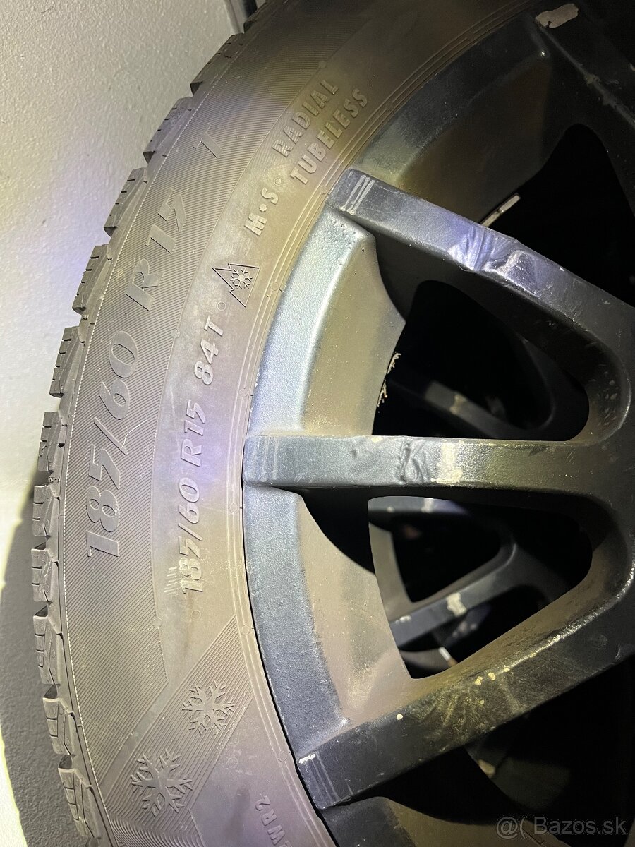 Zimné pneumatiky 185/60 r15 na diskoch