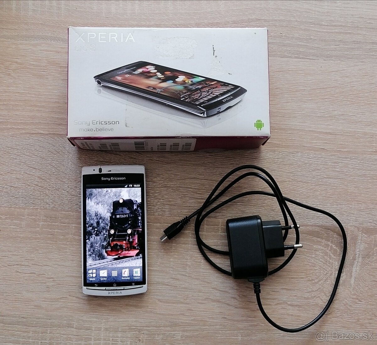 Sony Xperia LT18i