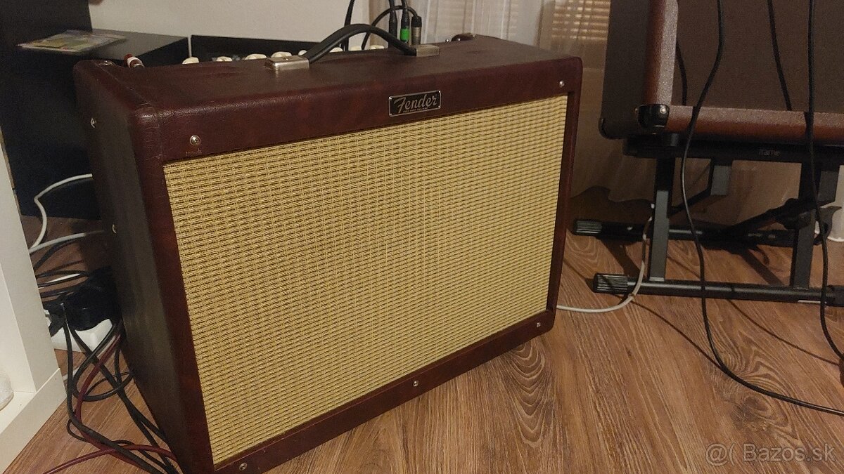 Combo Fender Hot Rod Deluxe IV