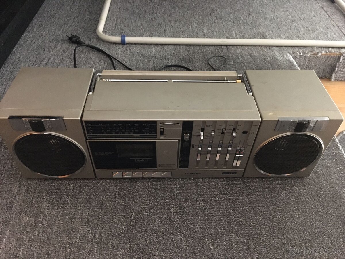 Rádio s kazetou Toshiba RT-SX3