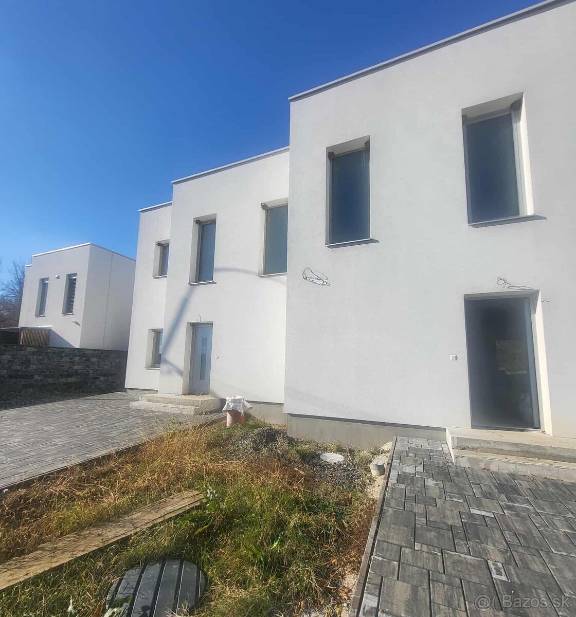 Vstrekovače / Trysky / Vstreky  Mercedes om642 3.0 CDI