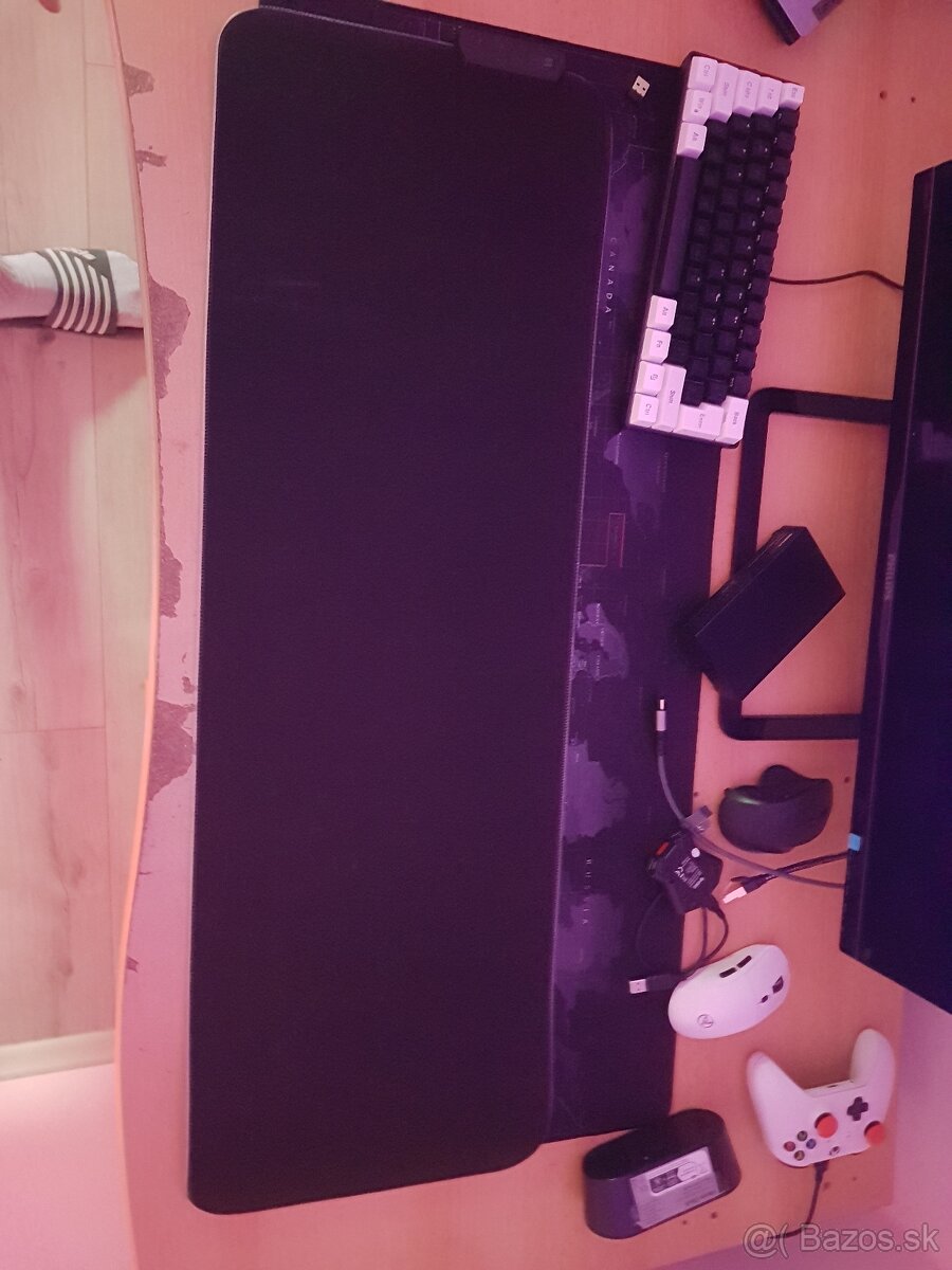 Svietiaca podlozka pod mys