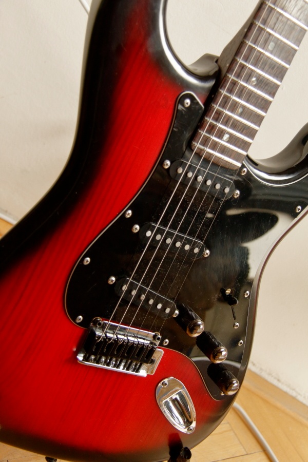 Predavam Stratocaster