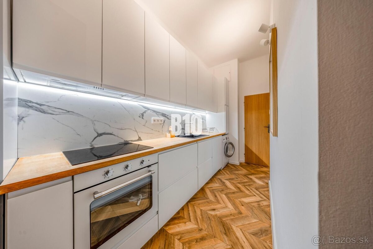 3 SAMOSTATNÉ SPÁLNE - 3IZBOVÝ BYT PRI ZIMNOM ŠTADIÓNE