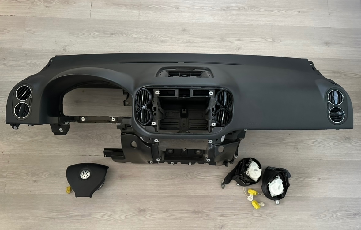 Vw golf 5 plus Palubovka airbagová sada