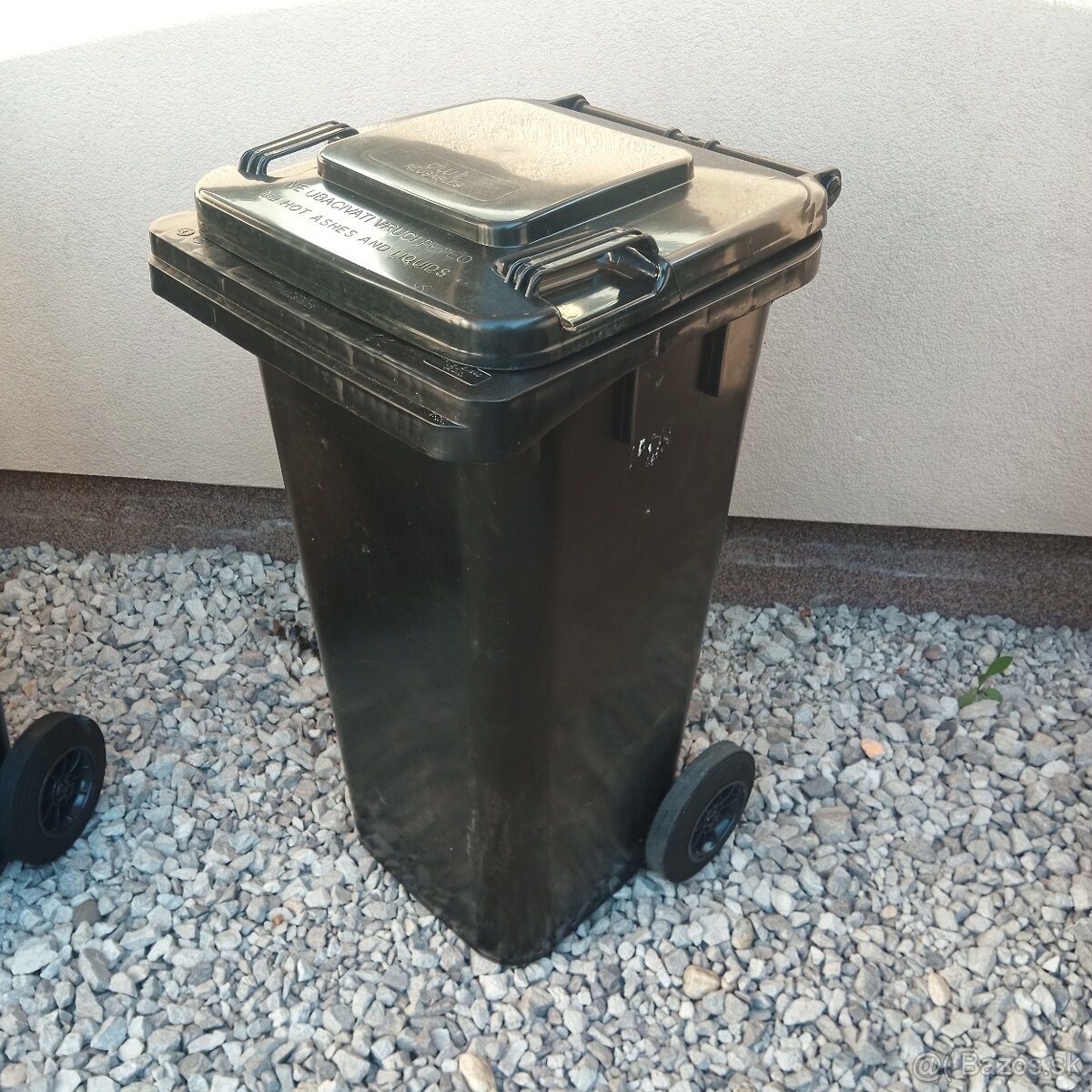 Smetná nádoba 120 l čierna uplne nova