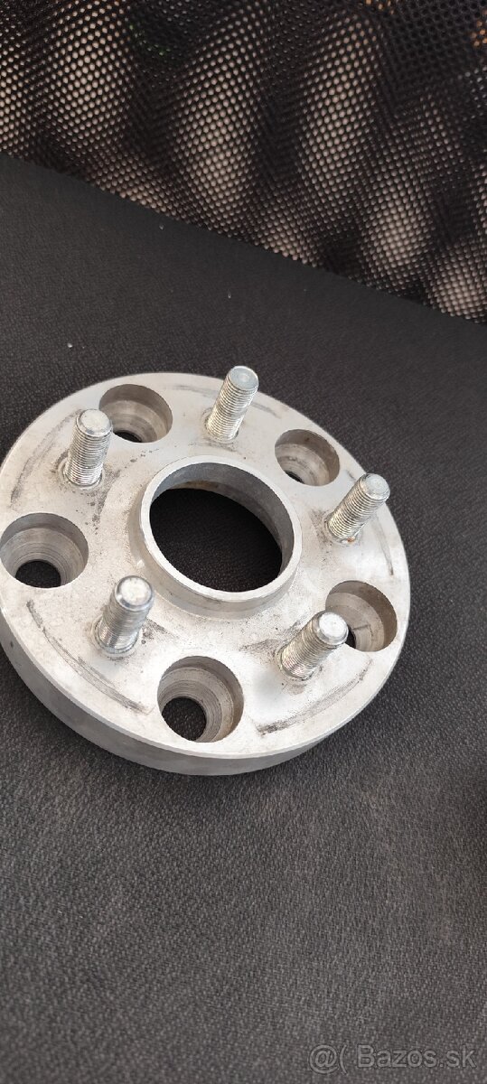 rozširovacie podložky ma zmenu rozteče Nissan/Audi,WV,Škoda