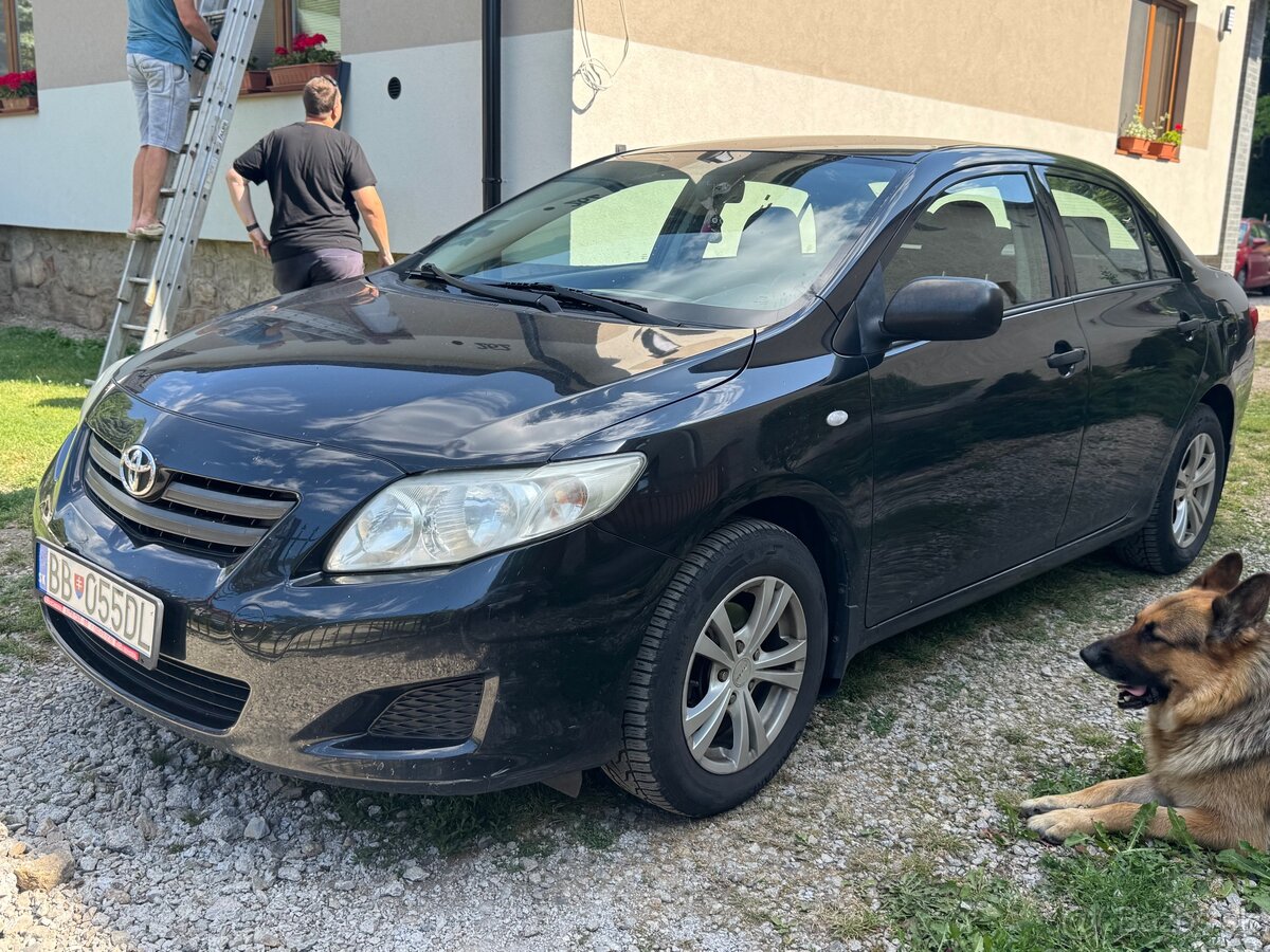 Toyota Corolla 1.33vvti benzin PLNE POJAZDNÉ