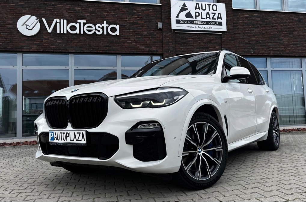 BMW X5 xDrive30d M Sport DAPHUDPanoramaŤažné360°Kamera