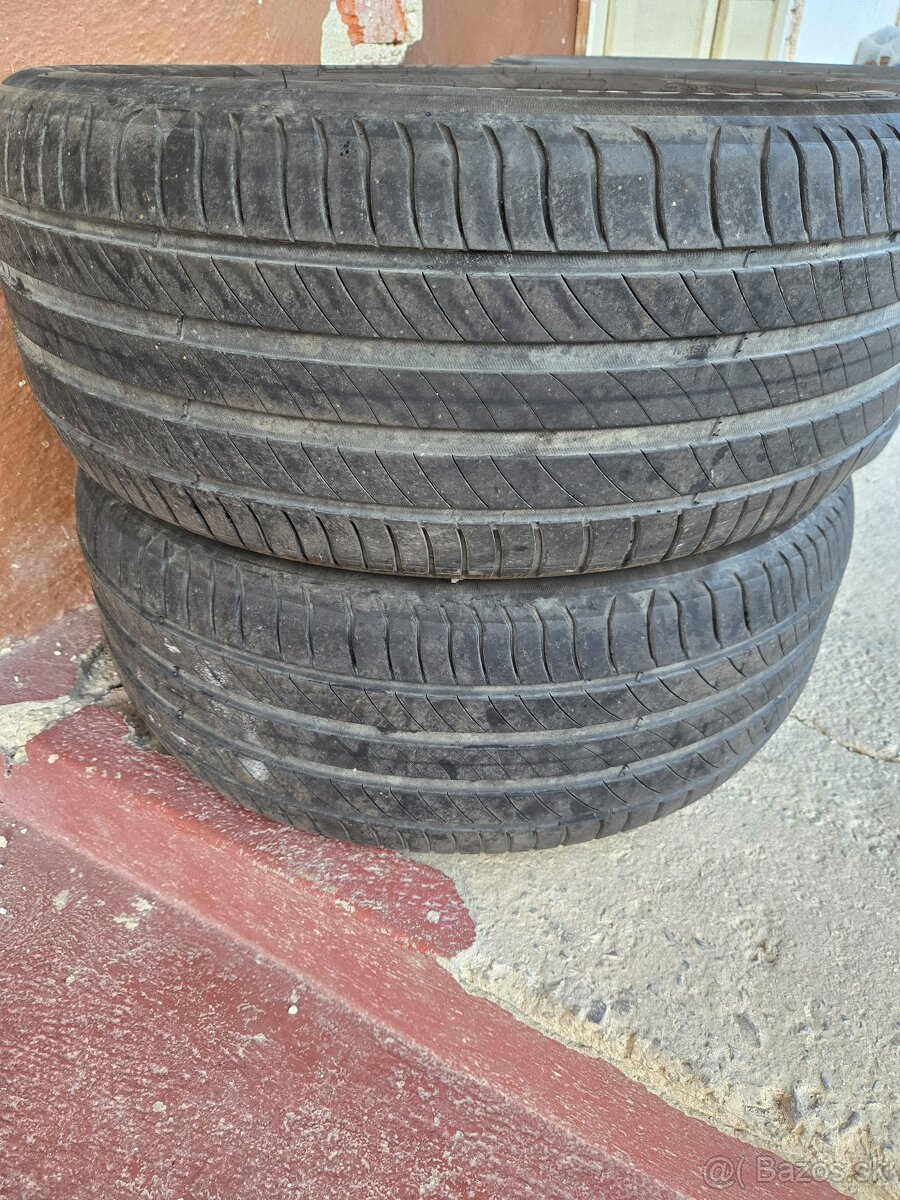 235/55 r17