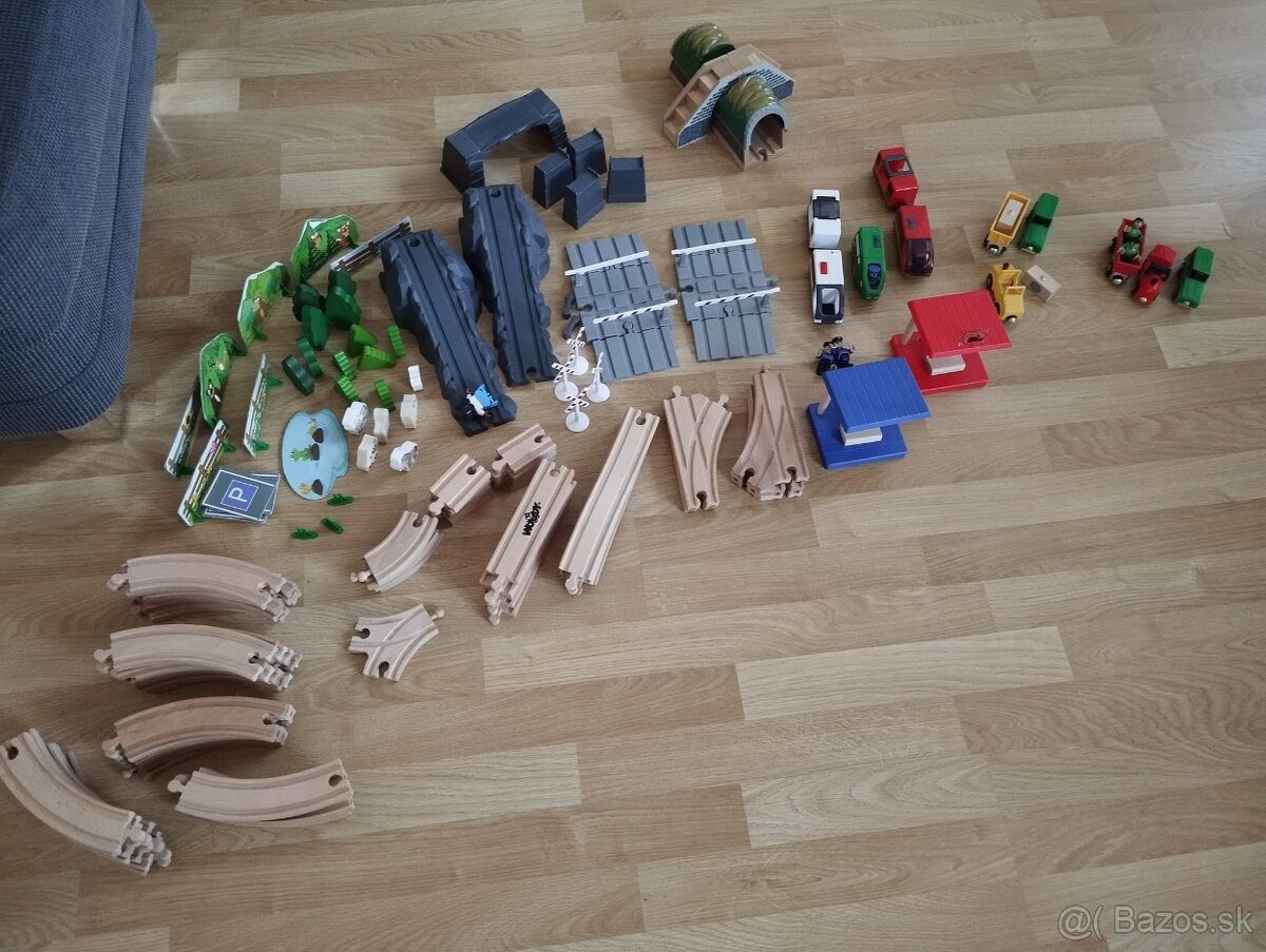 Drevená vláčkodráha + lokomotivy na baterky