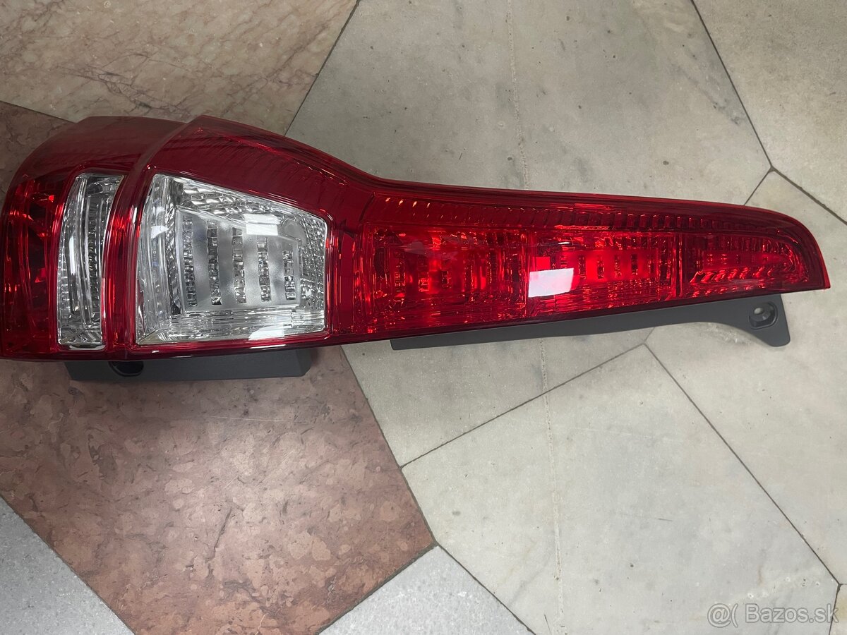 Svetlo zadne Honda CR-V III
