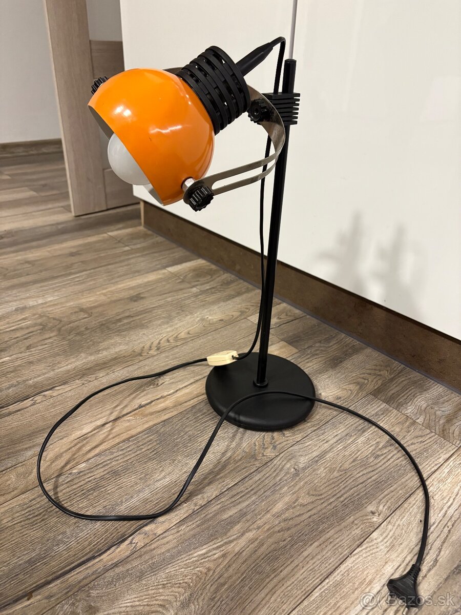 retro lampa polam pila