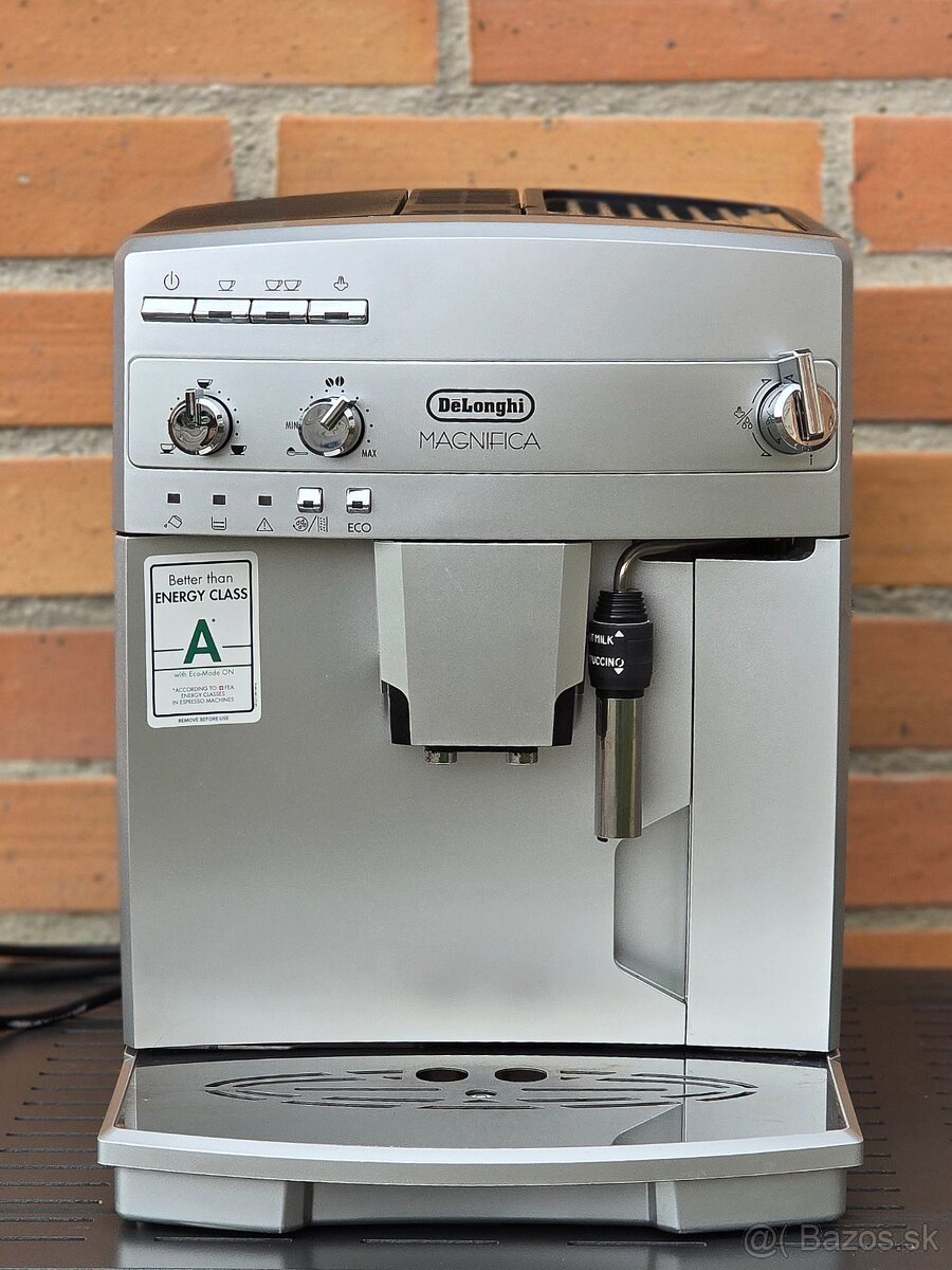 Predam automaticky Kavovar Delonghi magnifica