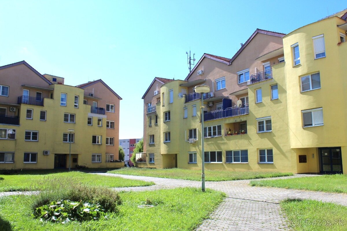 6 iz., GARÁŽ.S., 183 m2, Silvánová ul., Pezinok, 389 000,-€