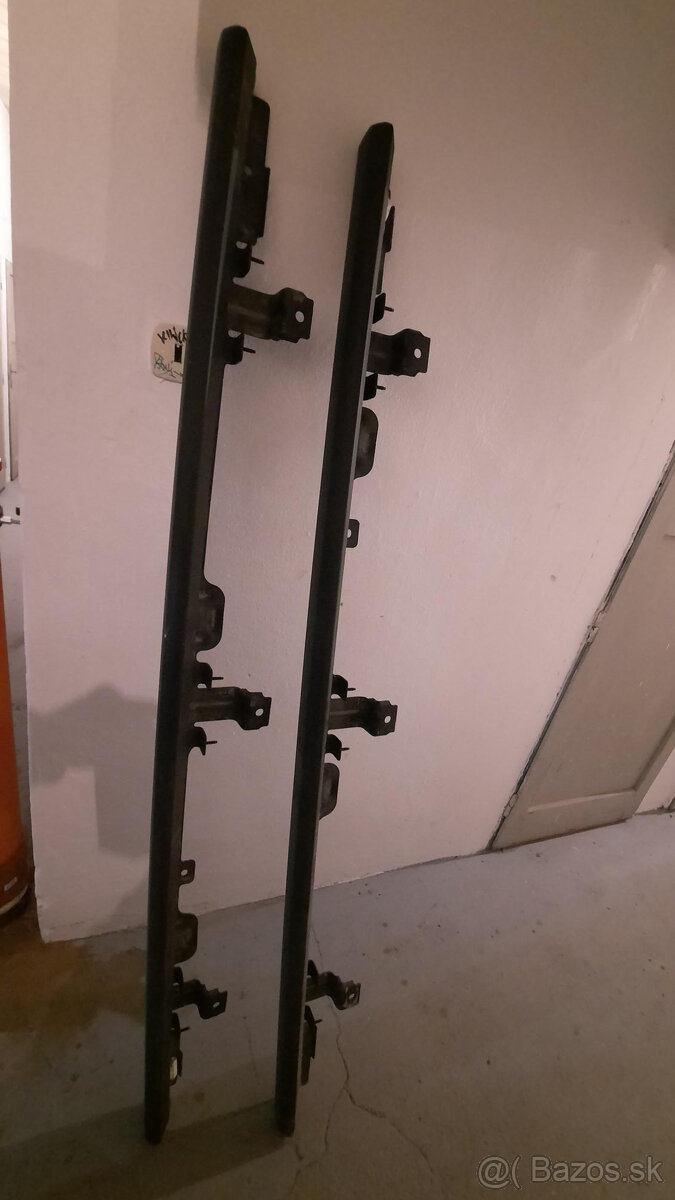 JEEP Wrangler Rubicon - bočné lišty - nášľapy