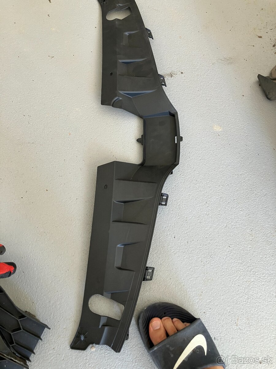 maska horni cast masky skoda octavia iii 3 17-