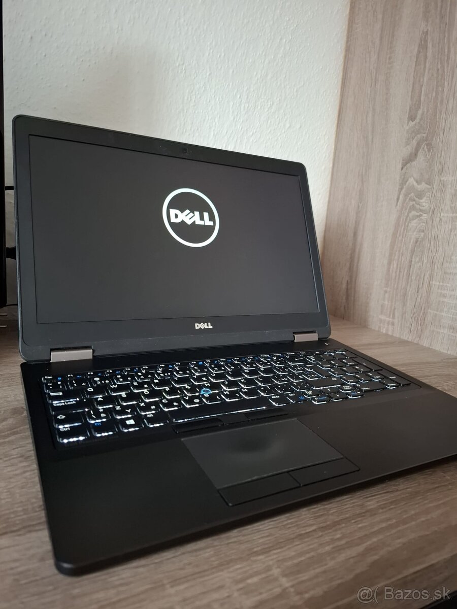 Dell Precision 3510 i7 / 16GB RAM / 500GB SSD + Dock