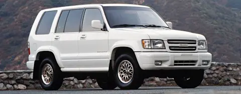 Kúpim Isuzu Trooper, Opel Monterey