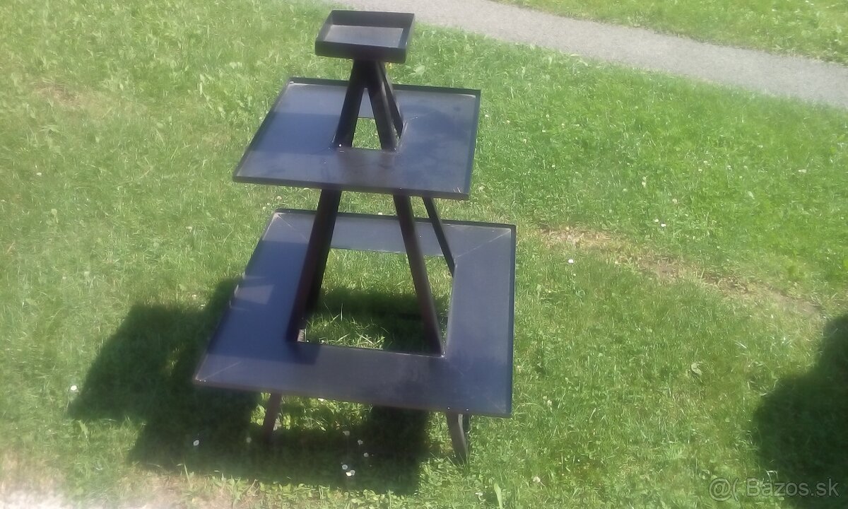 Kvetináč plechový nepoužitý s.70 x v.100 cm