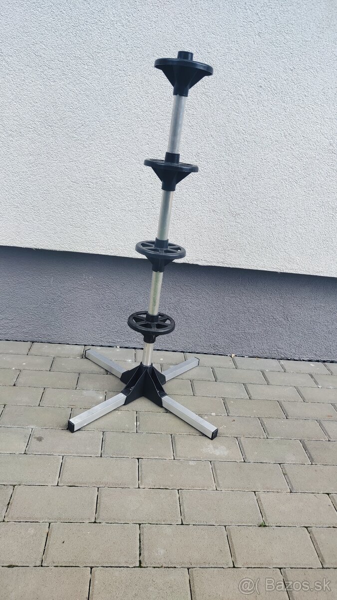 Stojan na kolesá