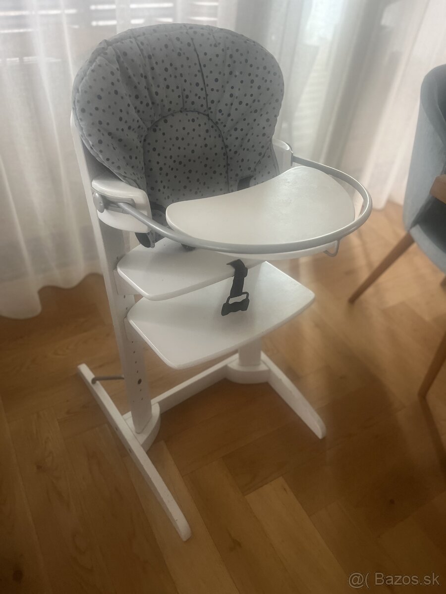 BEBECOMFORT White detská jedálenská stolička drevená