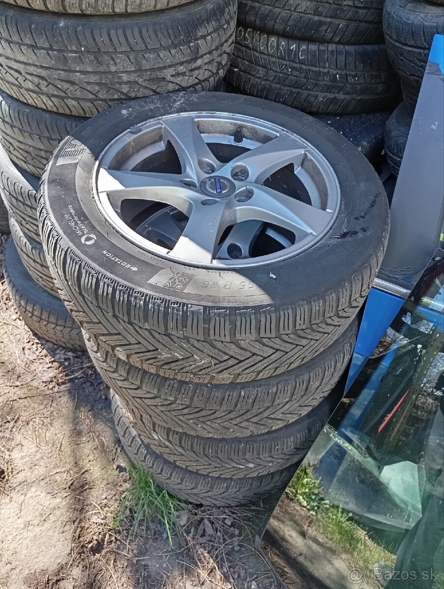 Kolesá Volvo V60 originálne 16"