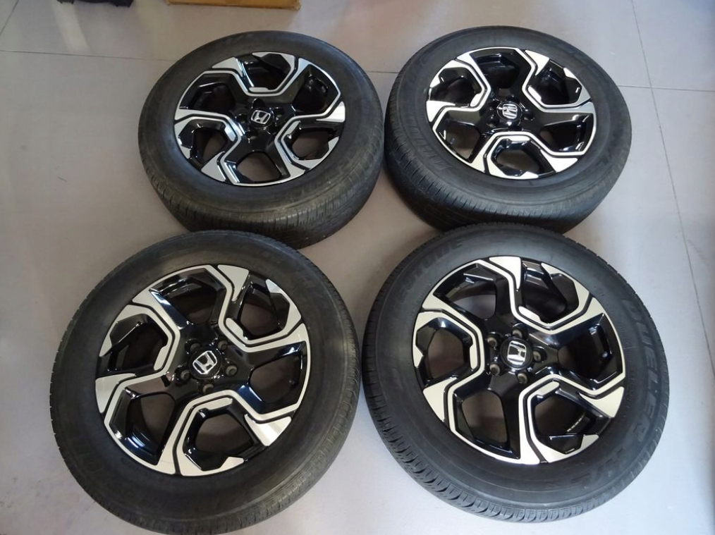 Elektróny - HONDA CRV CR-V Bridgestone 33 235/60 R18