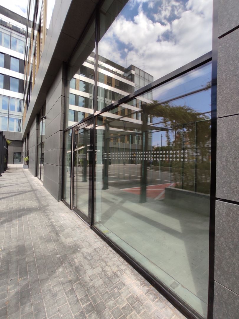 Obchodné priestory vhodné na showroom či predajňu v projekte