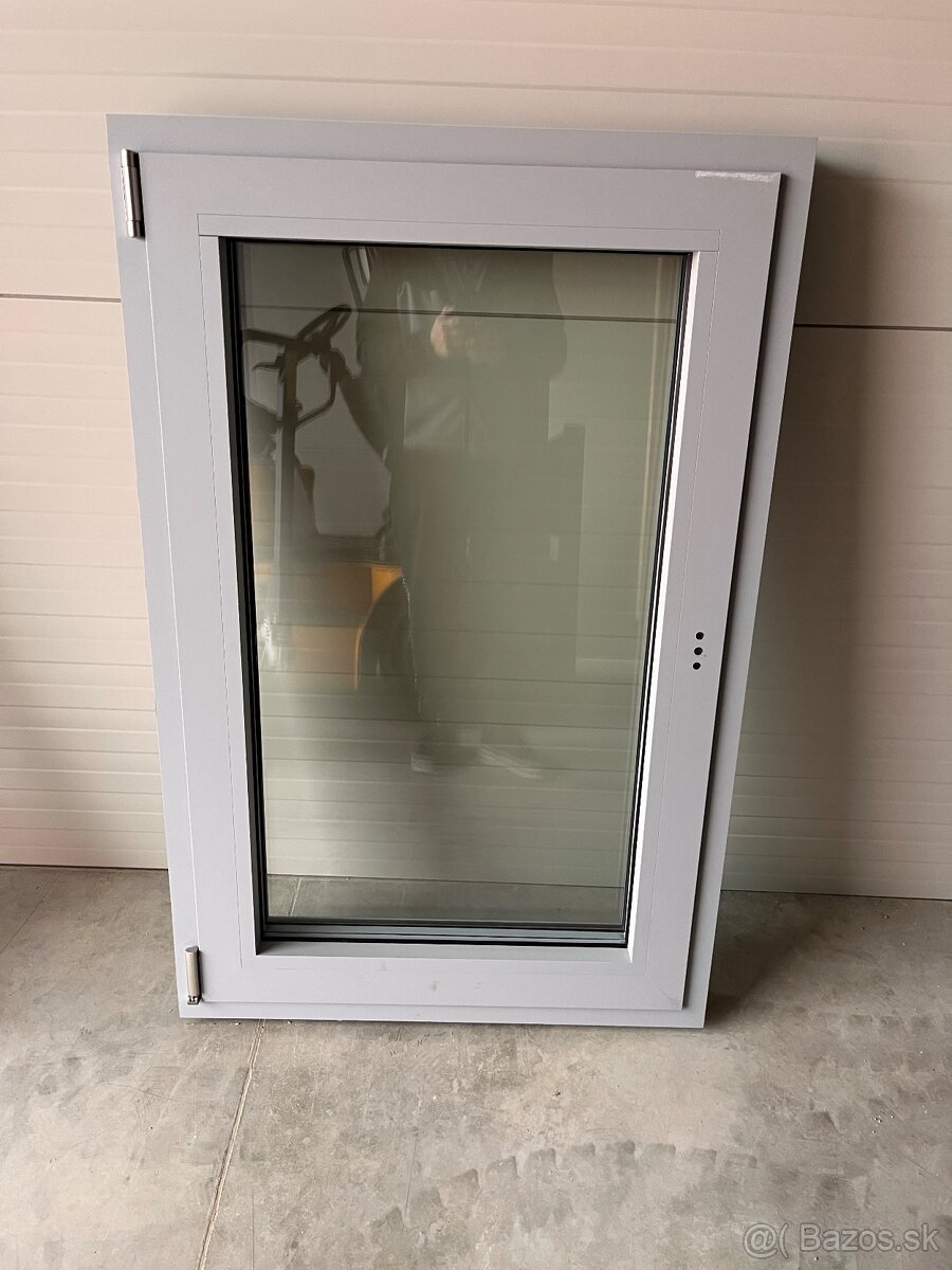 Nove hlinikove okno 800x1230 lave