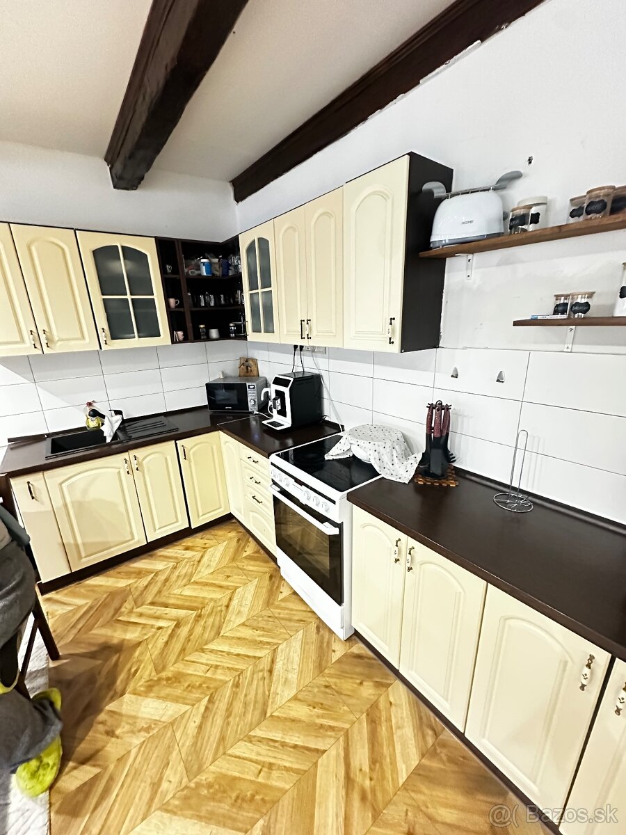 Kuchynská linka +spotrebice