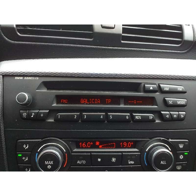 Na BMW E87 118d predám dielce