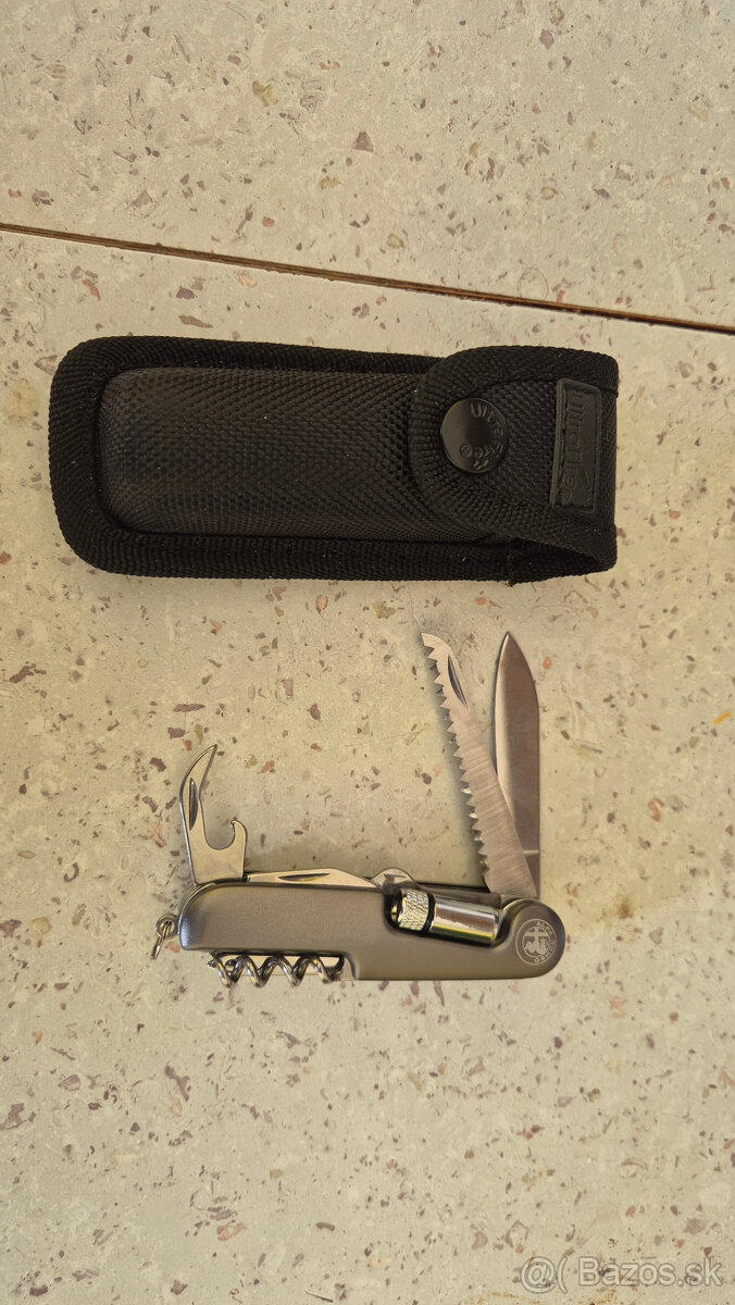 Alfa Romeo multifunkčný nôž