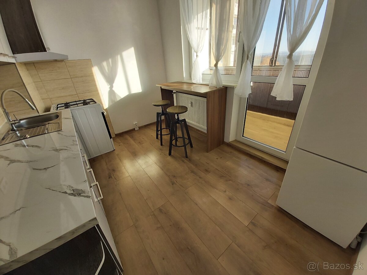 Na prenájom: 2-izbový byt v Poprade