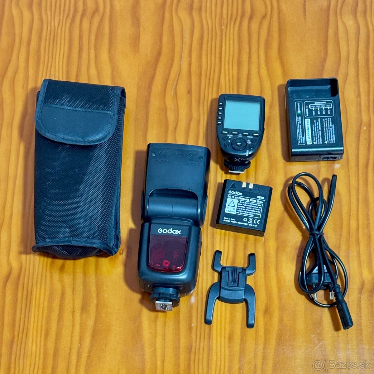 Blesk a odpaľovač GODOX pre NIKON