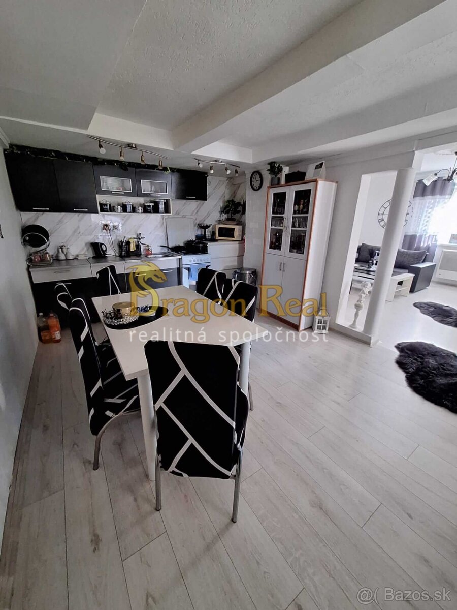 PREDAJ – 2 samostatné rodinné domy – TREBIŠOV