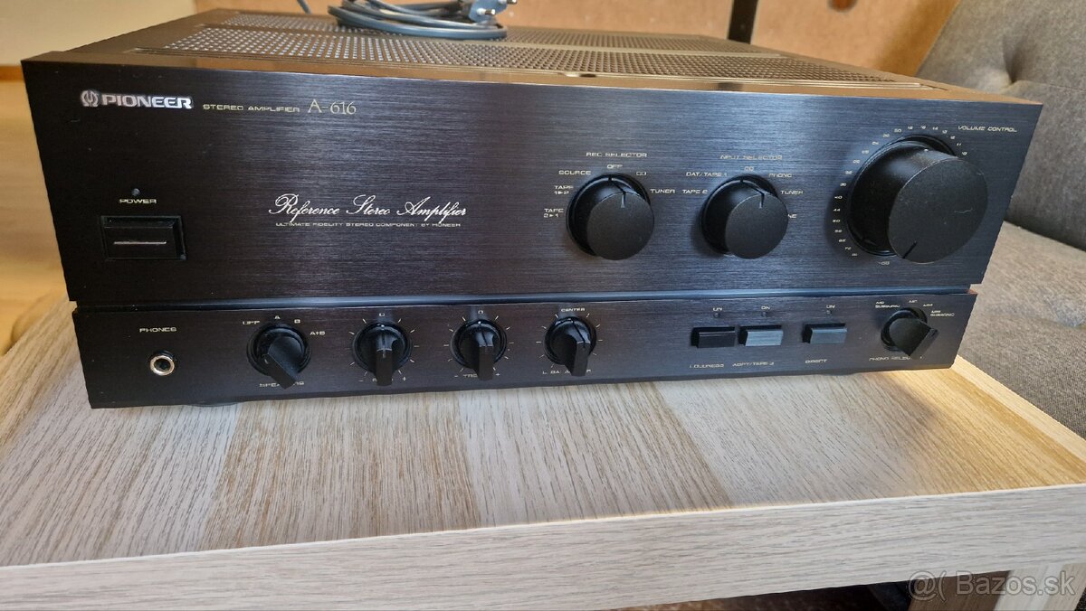 Pioneer A-616 reference stereo amplifier