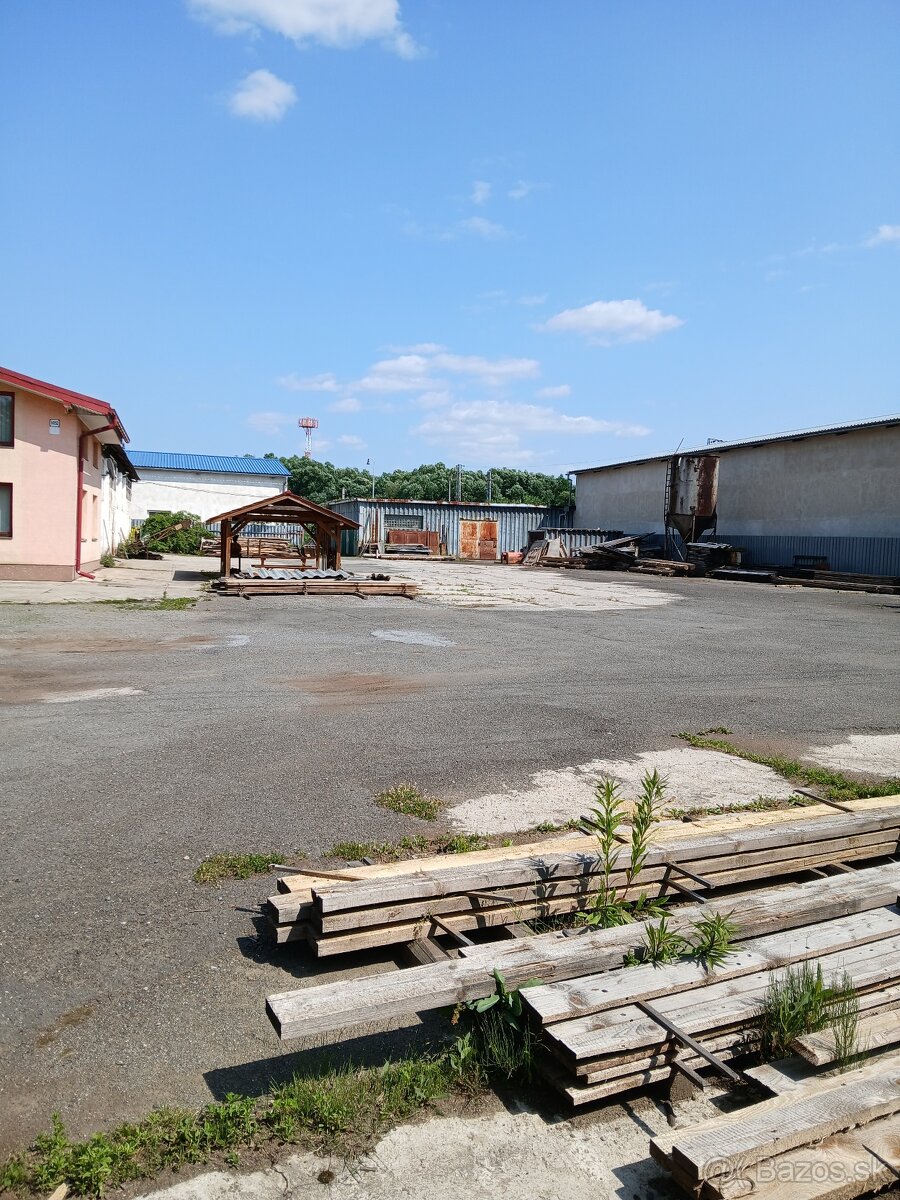 Areál na prenájom a 2x hala Prešov