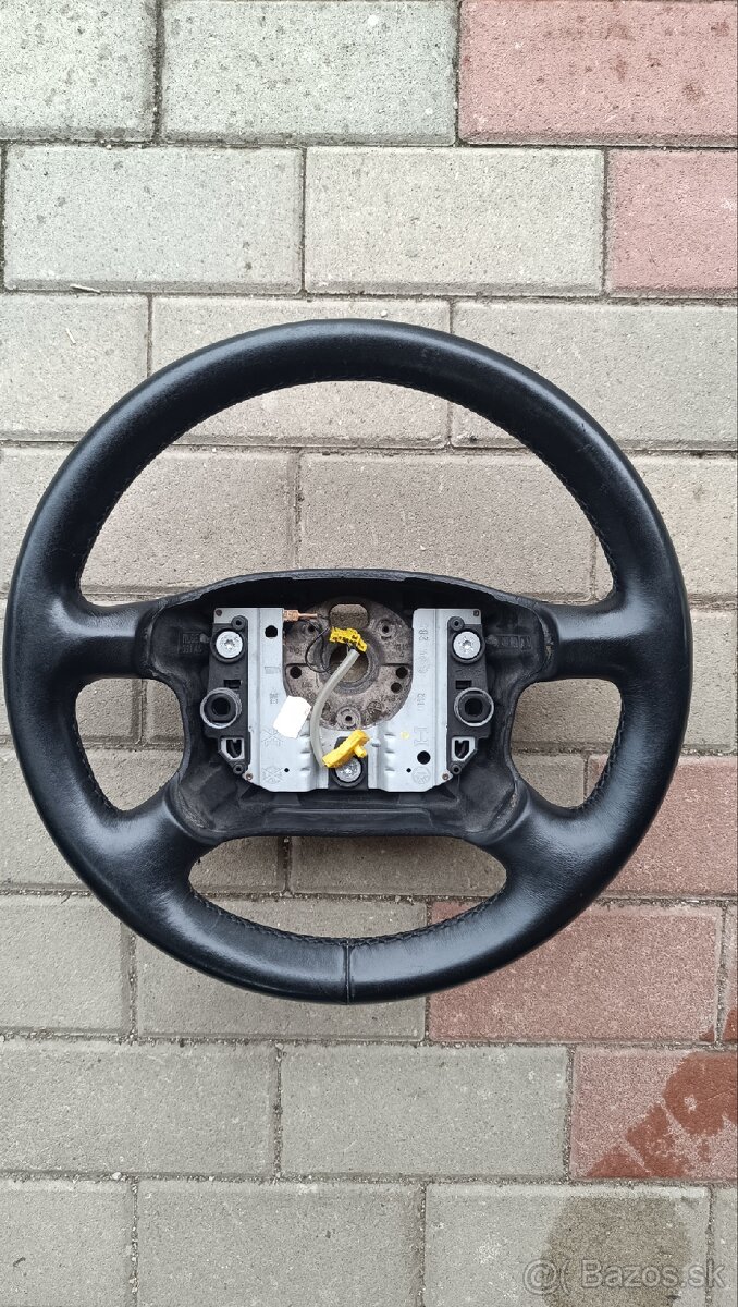 Skoda octavia 1 superb 1 kozeny volant