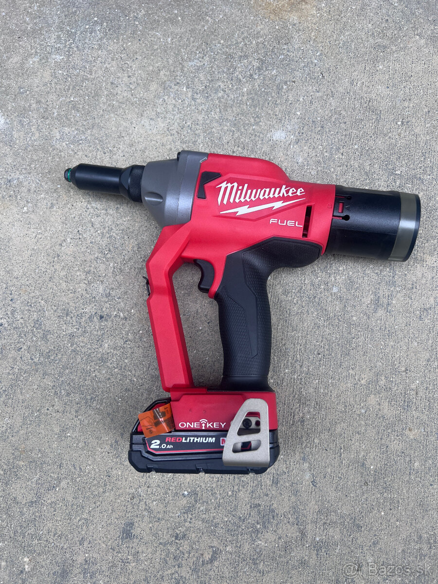 Milwaukee nitovačka M18 ONEFPRT
