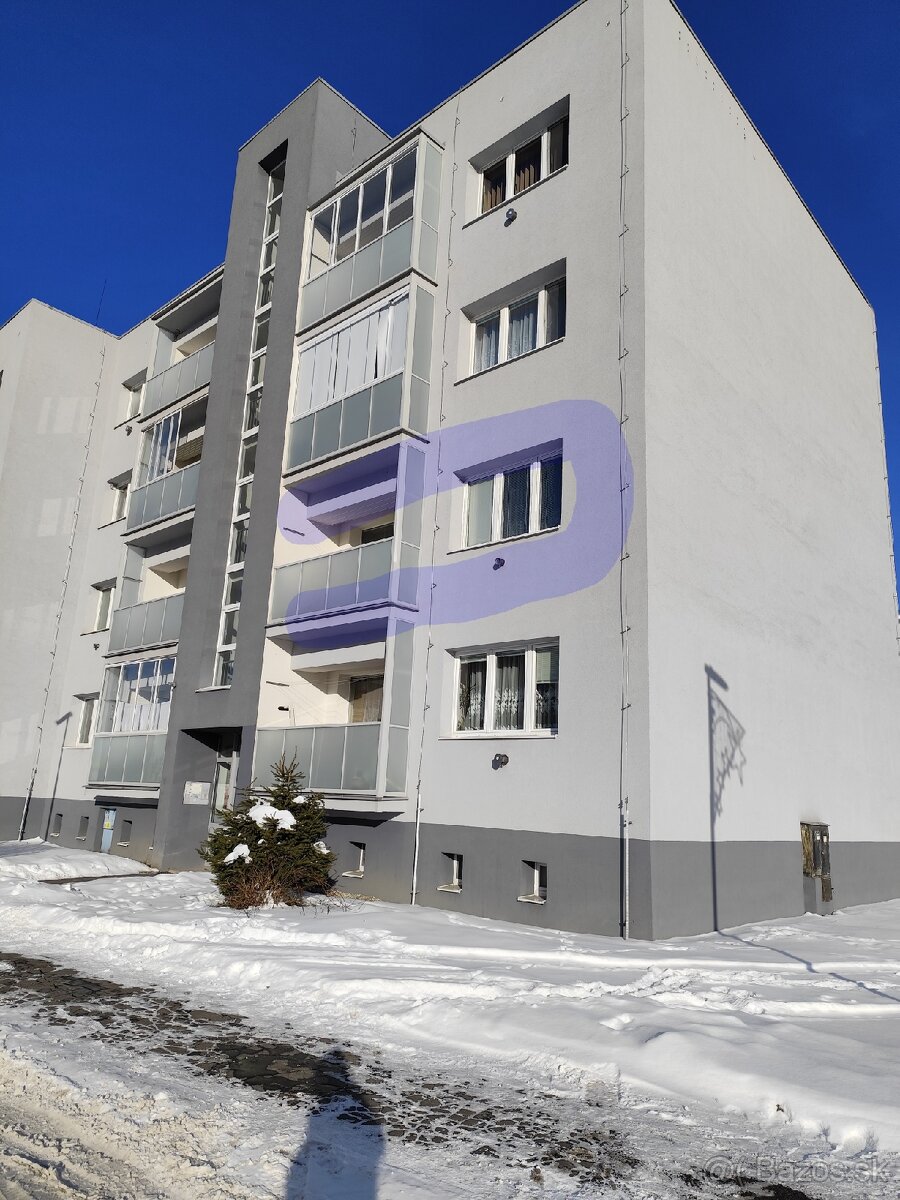 Predám 4 izbový byt v Paludzkej