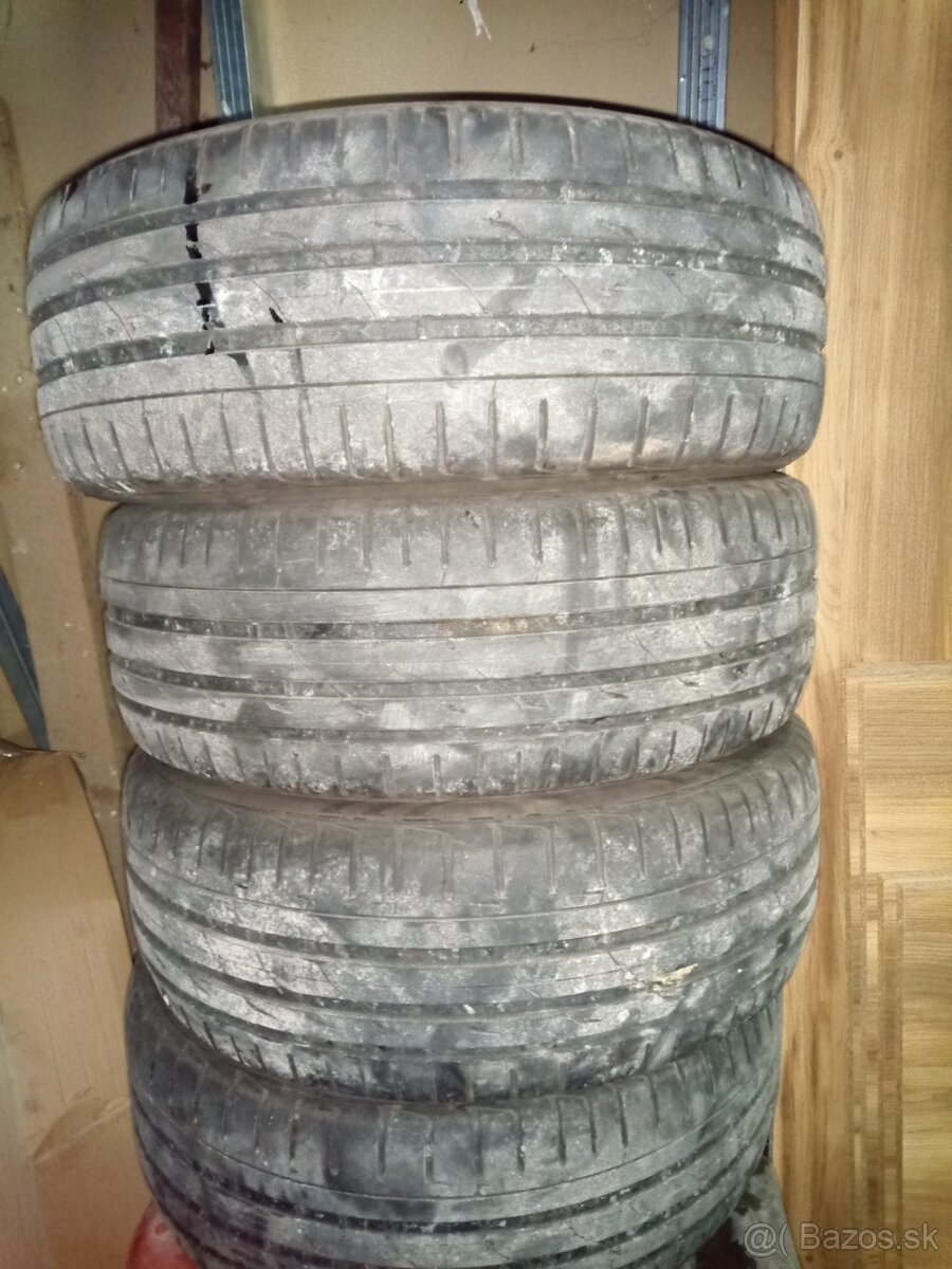 235/60 R18, letne pneumatiky.