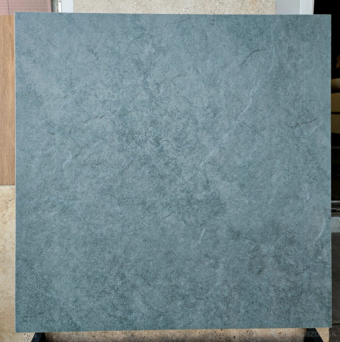 Dlažba uloženie aj bez lepenia 60x60x2 cm andezitový odtieň