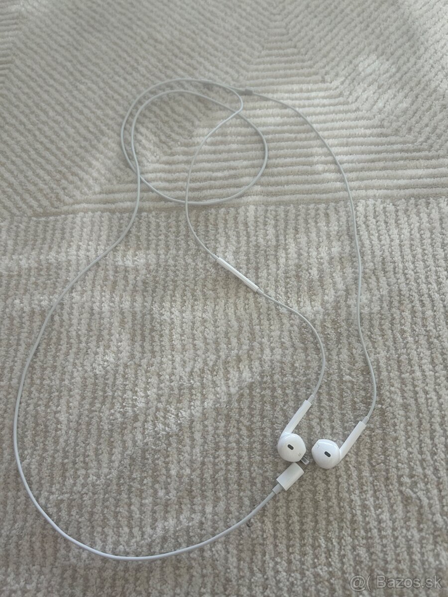 Apple sluchadlá