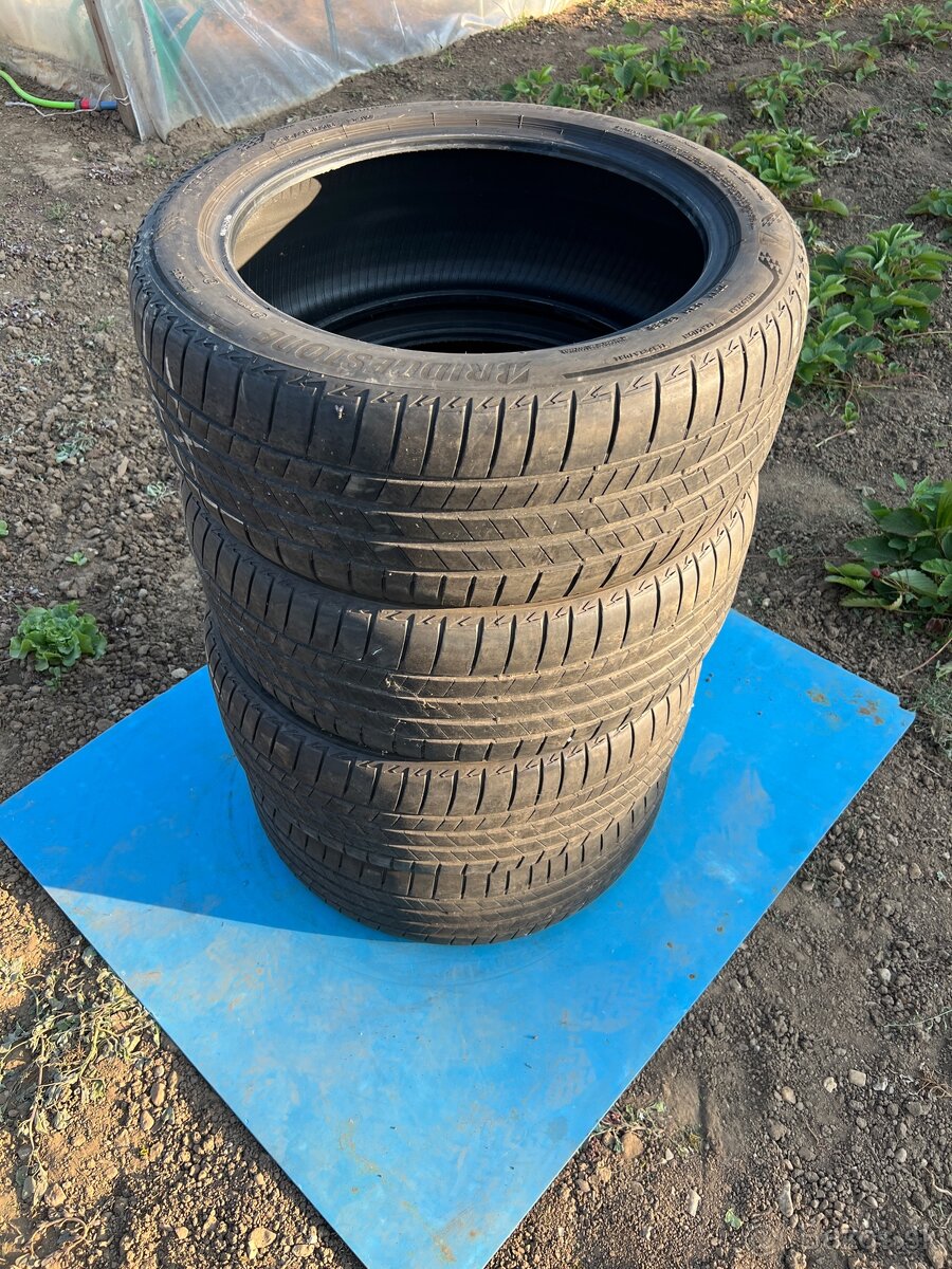 235/45 R18 94w letné 4ks