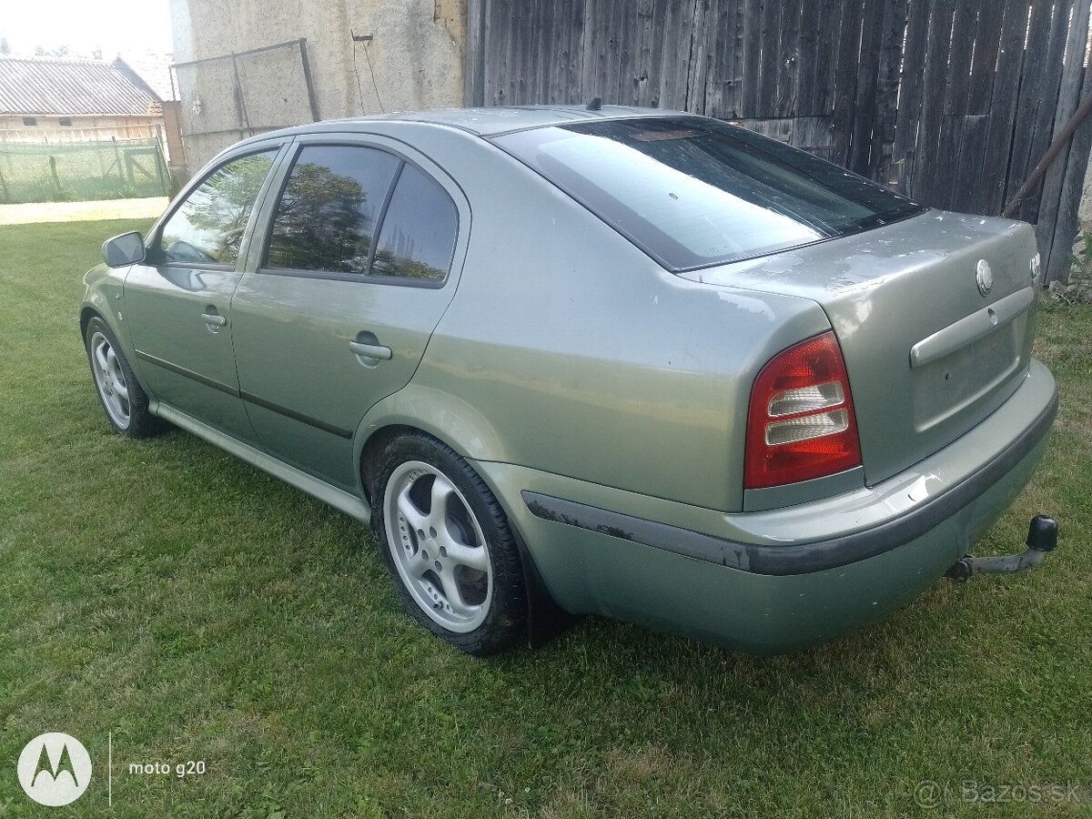 Rozpredám Octavia 01
